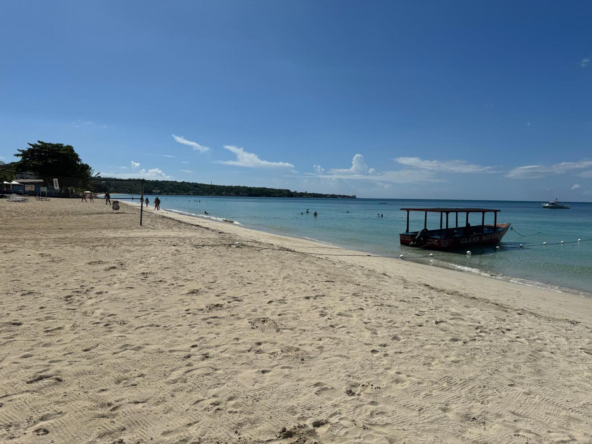 Marriott White Sands, Beachfront Condo At Negril Beach Club 外观 照片